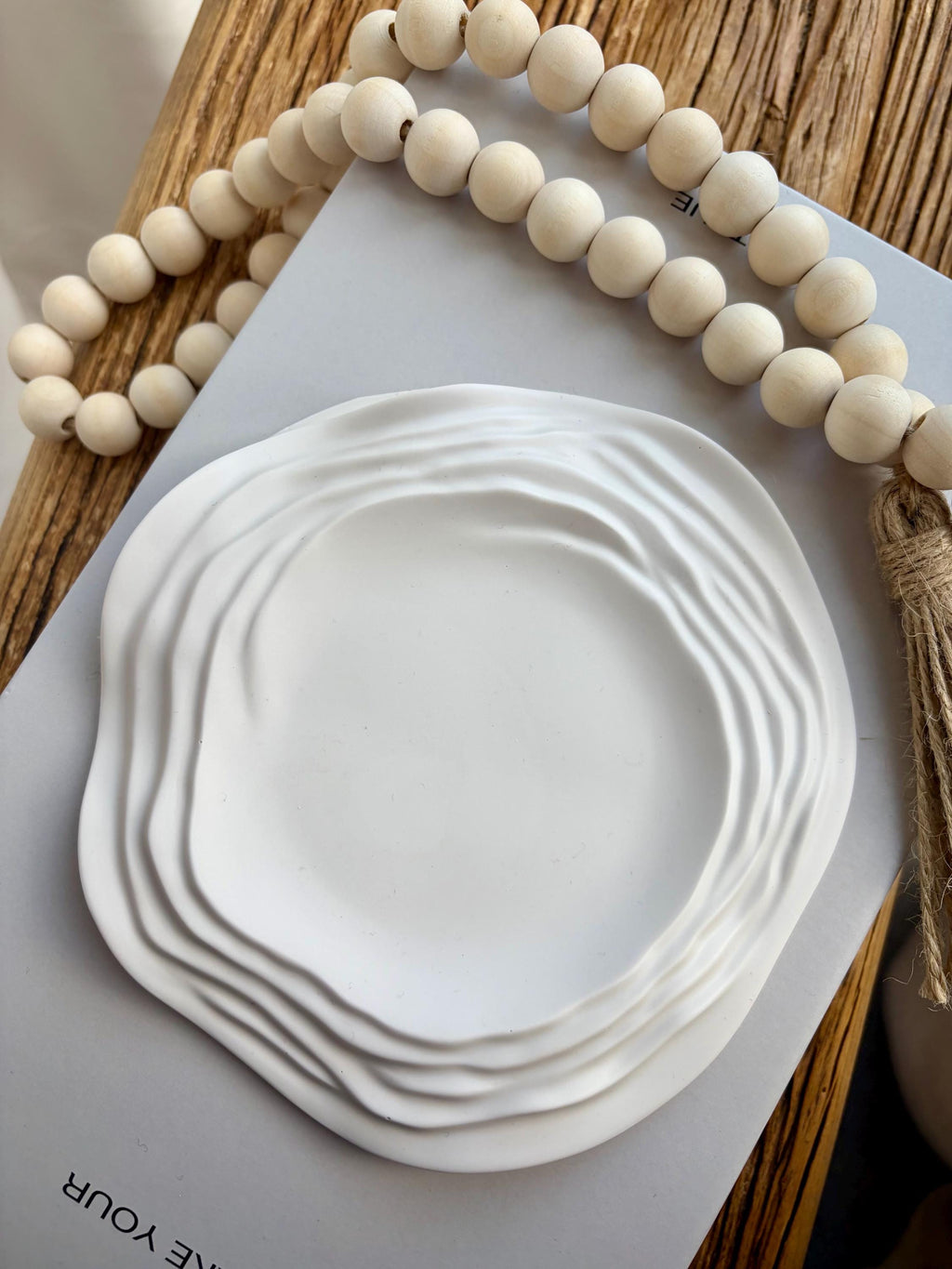 The Ruffled Scalloped Edge Candle Plate