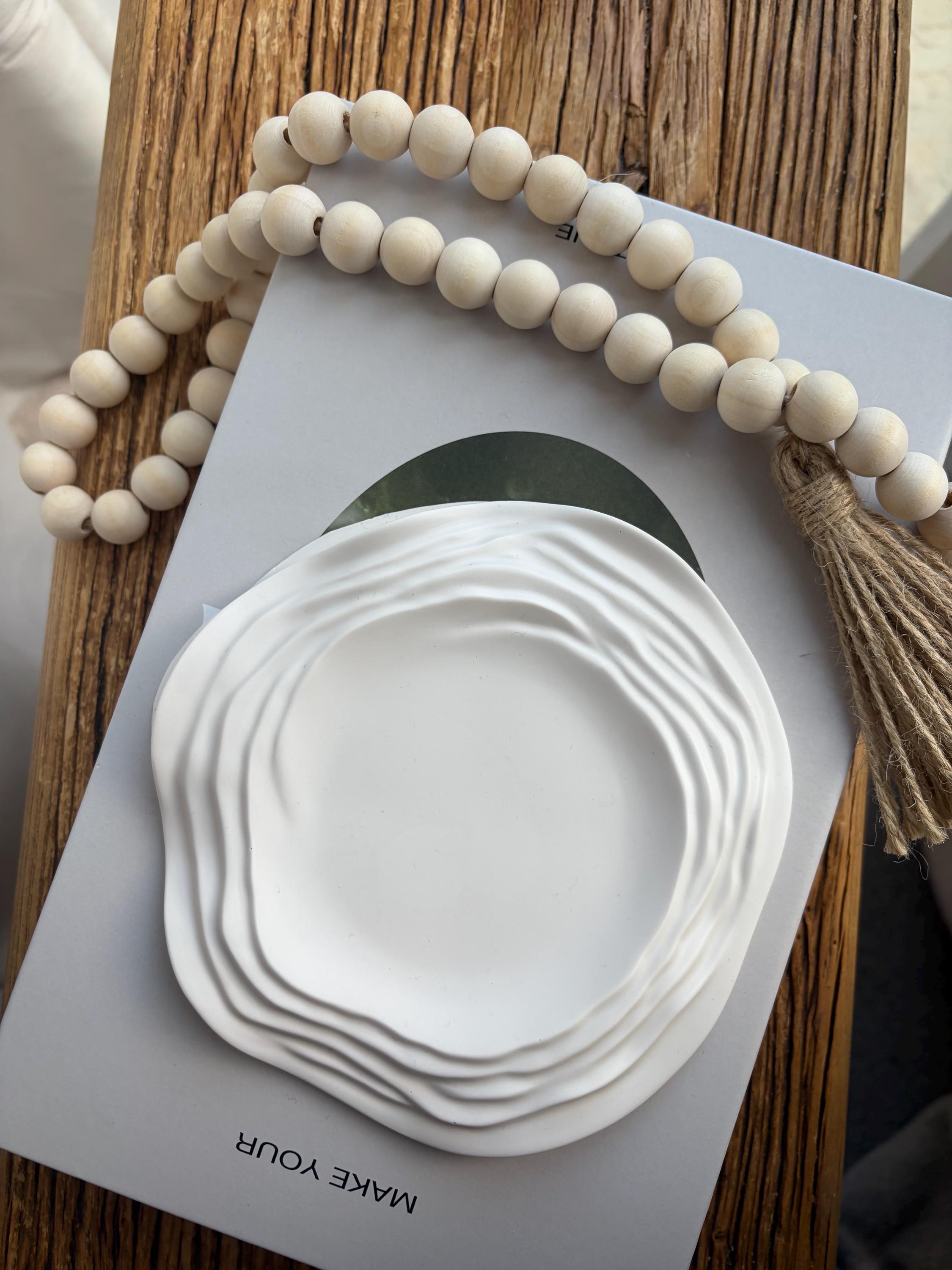 The Ruffled Scalloped Edge Candle Plate