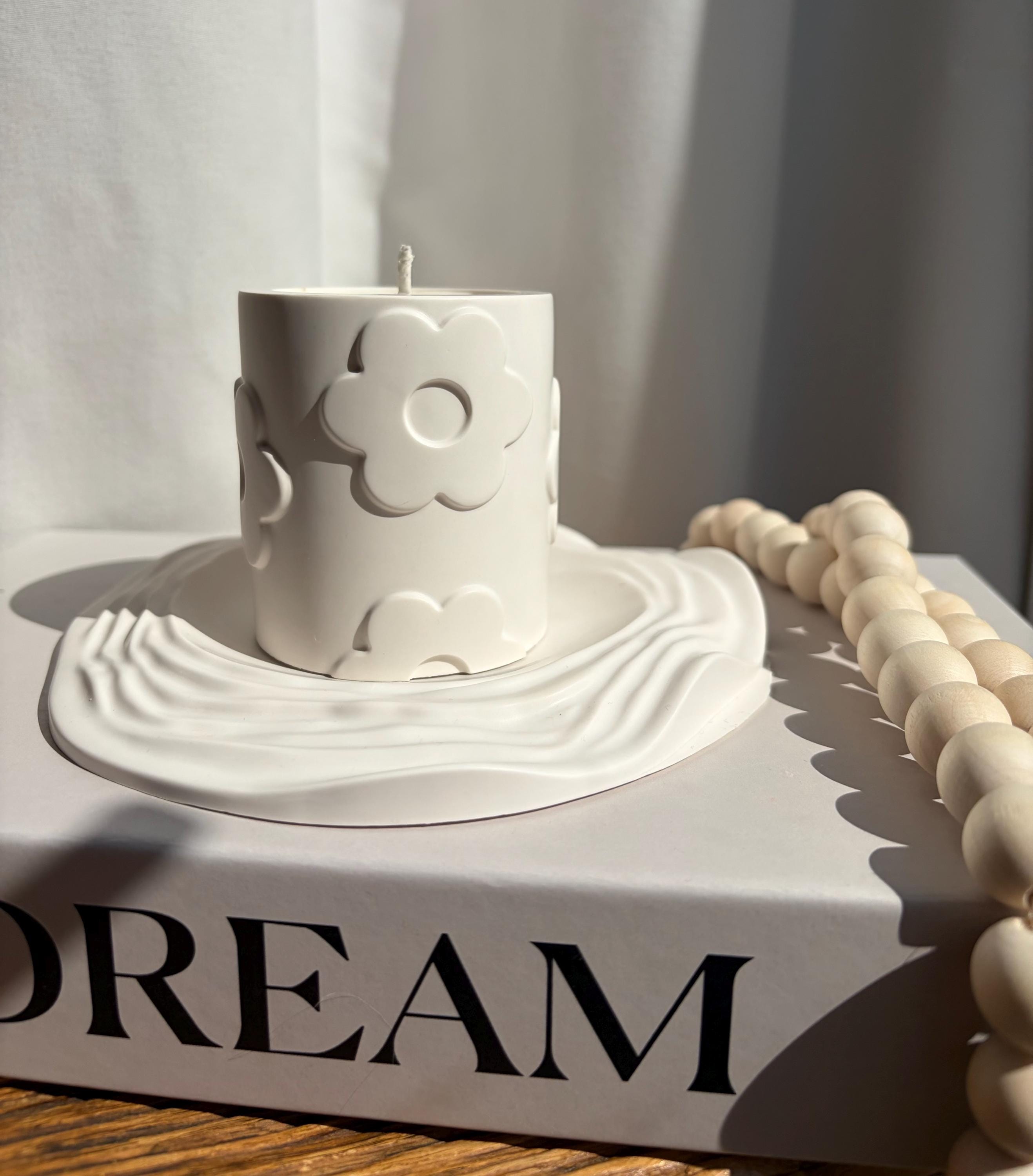 The Flower Candle