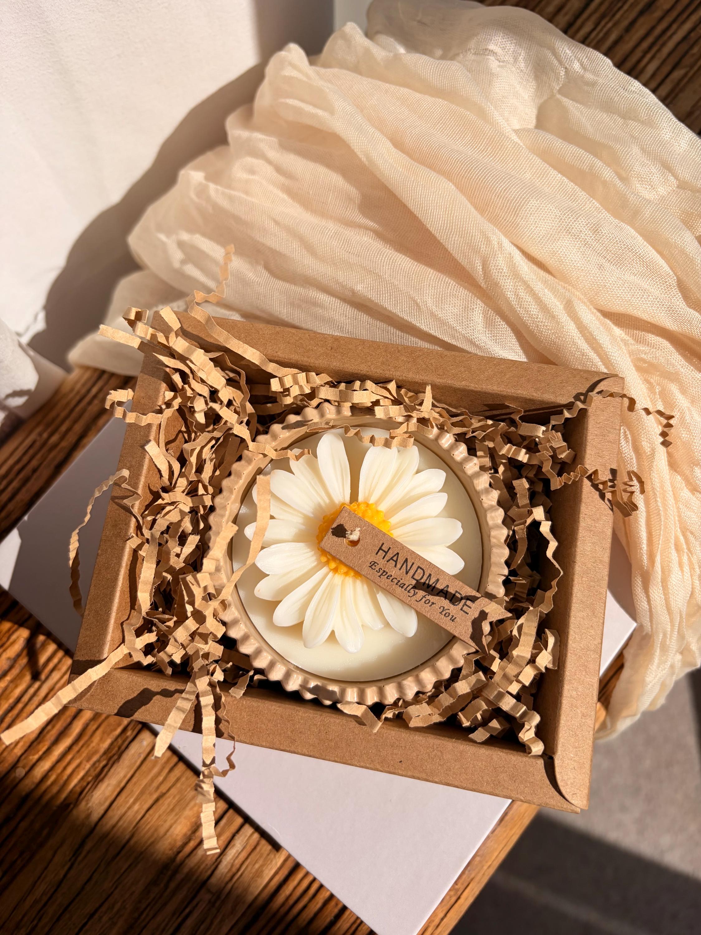 The Daisy Candles